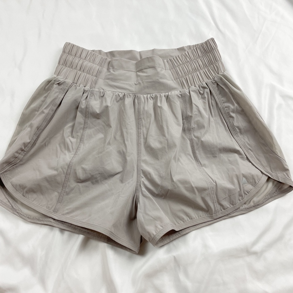 Balance Athletics shorts size small
